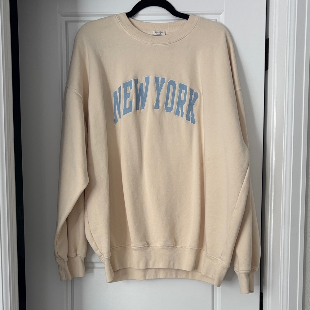 Brandie Melville crew neck